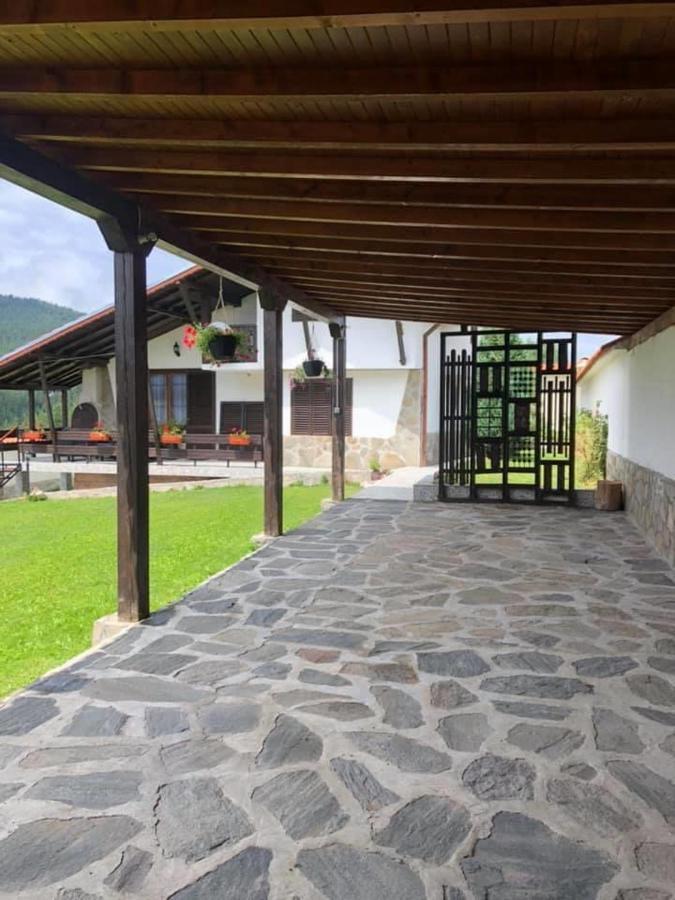 Paunovata Kesta Villa Asikoria Dış mekan fotoğraf
